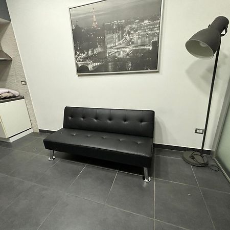 Napoli Centro Casa Con Due Camere E Cucina Экстерьер фото