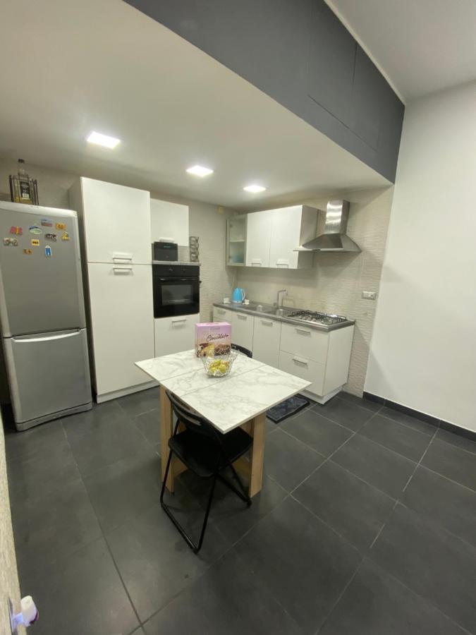 Napoli Centro Casa Con Due Camere E Cucina Экстерьер фото